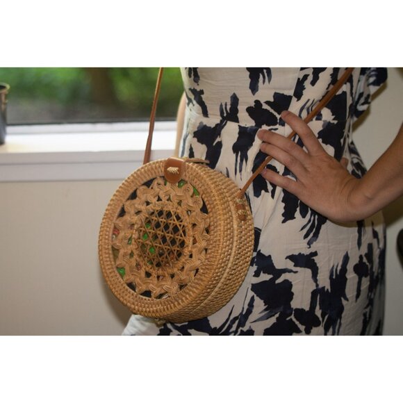Authentic Bali Rattan Round Bag – Handwoven Ata Boho Purse with Batik Lining - Picture 2 of 16